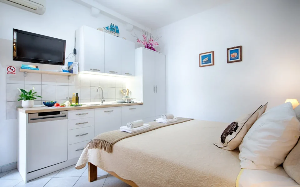 Holidays in Komiža - Apartment Porpini photo gallery