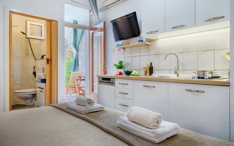 Holidays in Komiža - Apartment Porpini photo gallery